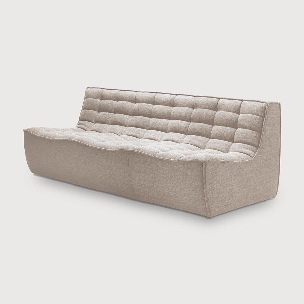 Canapé 3 places N701, très confortable, au design moderne, associé aux canapés N701 permet de composer le canapé de votre choix , en tissu Beige.