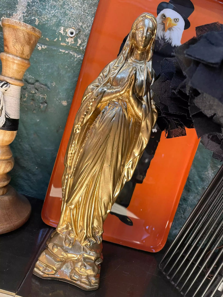  Vierge Marie en Cire de la Ciergerie des Prémontrés, de 30 centimètres de hauteur, frabriqué par des maîtres depuis 1858. Couleur Dorée.