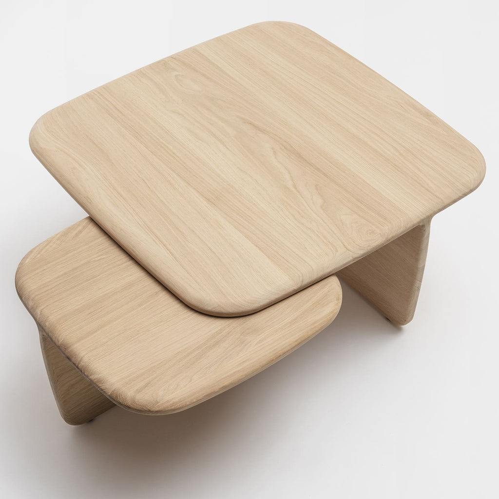Table basse de la marque Drugeot, en chêne massif, vernis mat, au design moderne, fabriquée en Anjou.