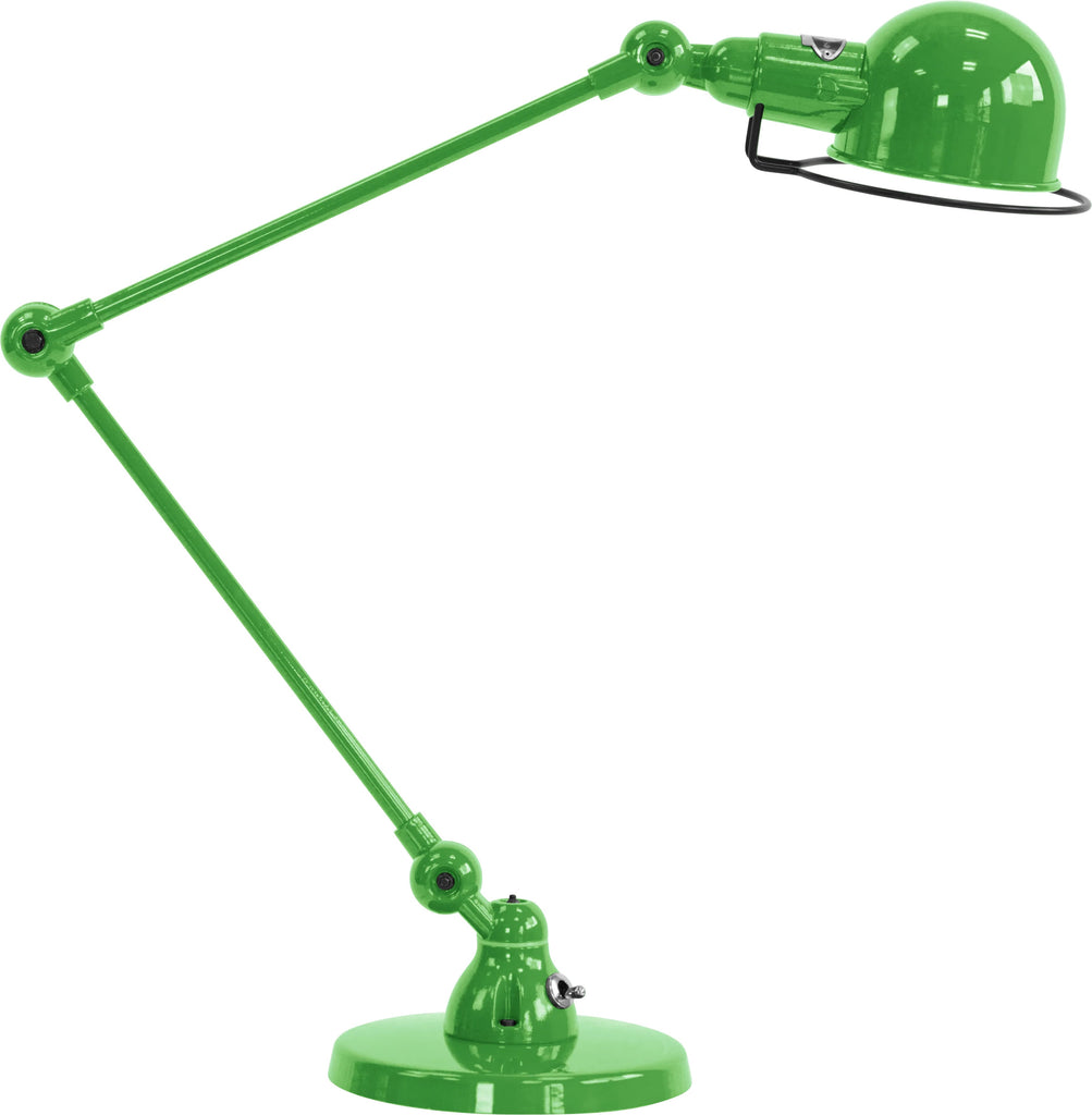 Lampe à poser signal de la marque Jieldé, au design intemporel, disponible dans 28 couleurs. Coloris Vert Pomme.