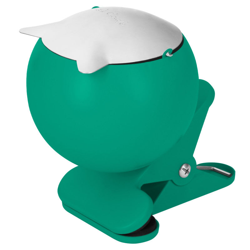 Cendrier à pince, de la marque Lacarafe, au design des années 1970, couleur vert.
