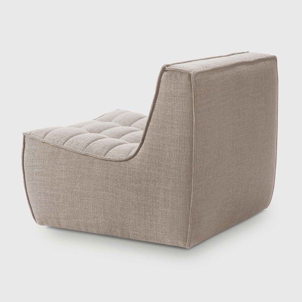  Fauteuil N701, très confortable, au design moderne, associé aux canapés N701 permet de composer le canapé de votre choix , en tissu Beige.