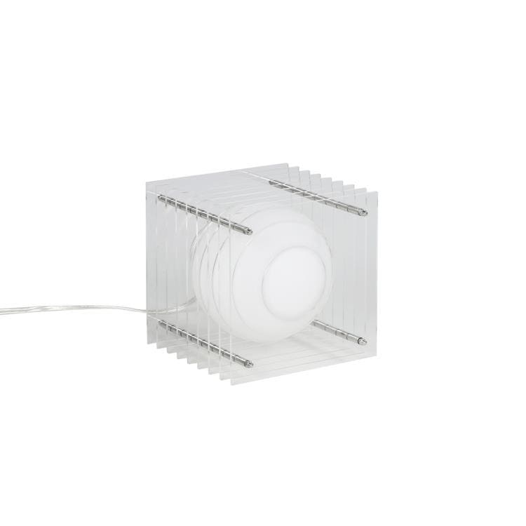 Lampe Cube plexi de la marque Bang, en acrylique. Coloris Blanche.