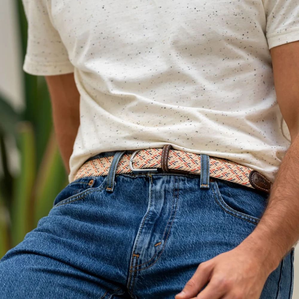 Ceinture tressée en cuir de la marque Billy Belt, très élégante, selon votre humeur du moment. Coloris Bamako.