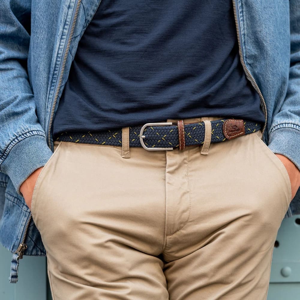 Ceinture tressée en cuir de la marque Billy Belt, très élégante, selon votre humeur du moment. Coloris Porto.