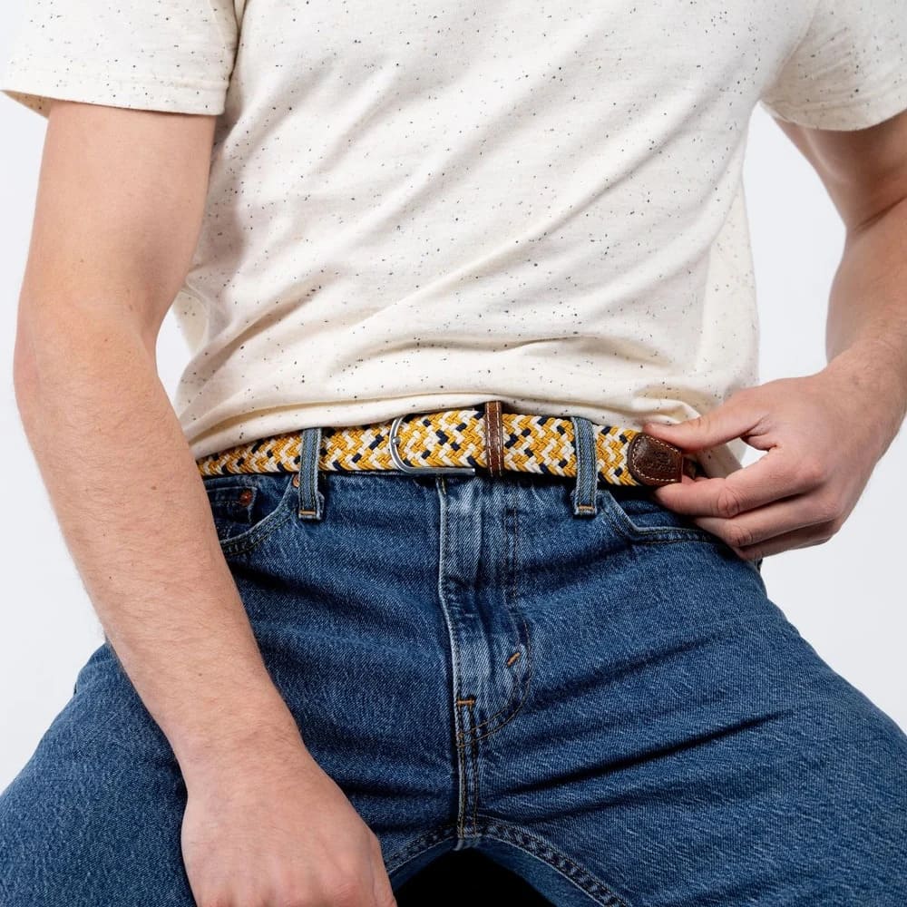 Ceinture tressée en cuir de la marque Billy Belt, très élégante, selon votre humeur du moment. Coloris Victoria.