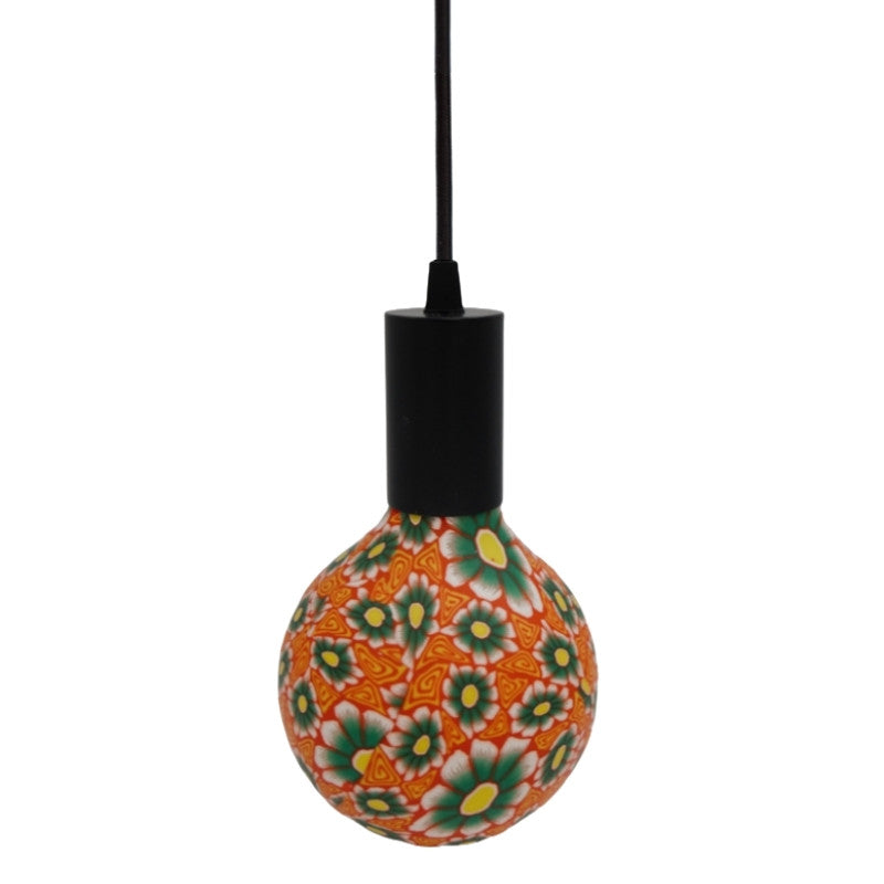 Une ampoule fleuries Nexel à filament LED en verre et en céramique. Code de l'ampoule P028.