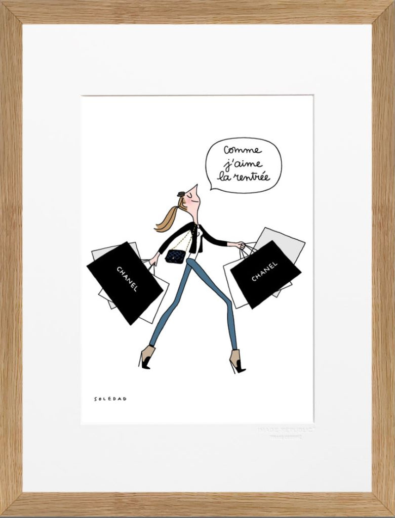 Affiche image republic, collection Soledad les sacs Chanel. Affiche en 30x40 cm avec un passe partout de 5cm. Cadre naturel en bois.